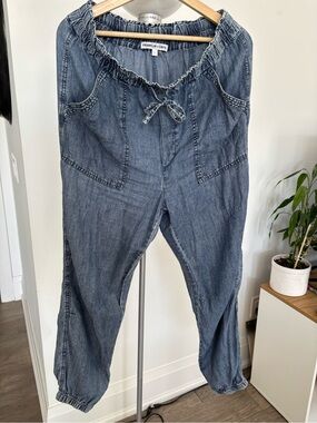 Franklin & Days Women's Blue Denim Jogger Pants